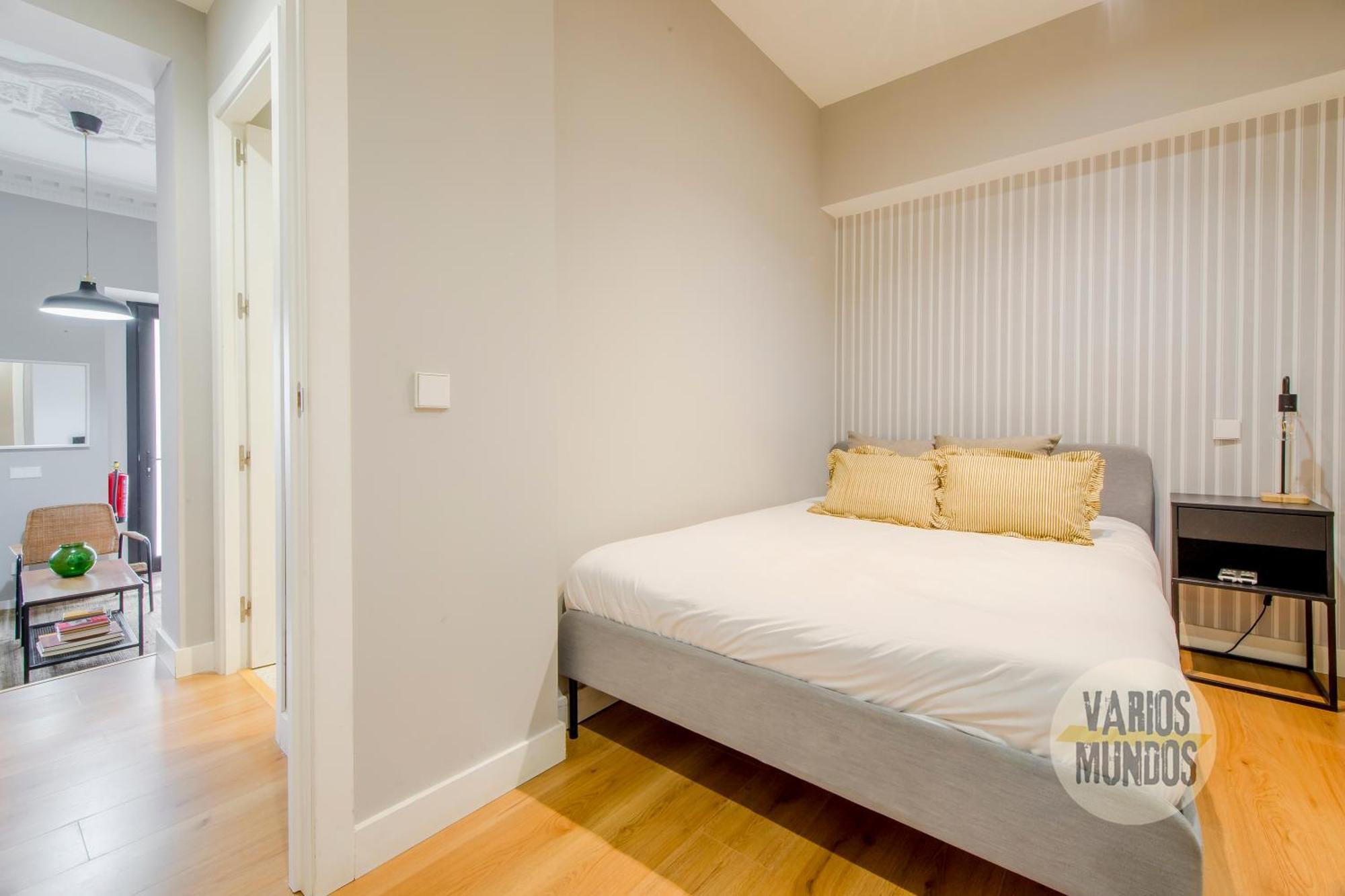Modern Apt & Cool Interior Design A 20 Metros Del Retiro E1 Madrid Eksteriør billede