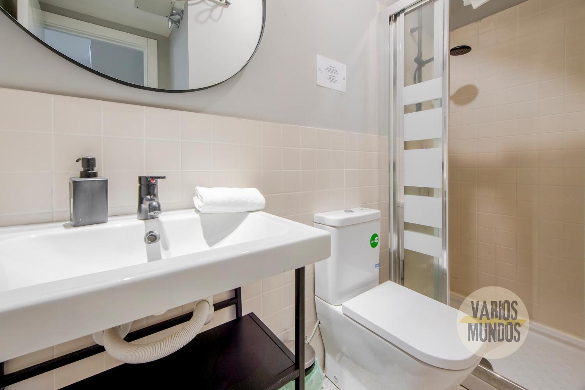 Modern Apt & Cool Interior Design A 20 Metros Del Retiro E1 Madrid Eksteriør billede